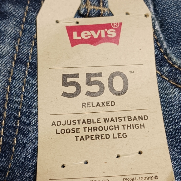 LEVI'S 550tm Relaxed boys jeans, 12 reg, 26 x 26 - Picture 5 of 6